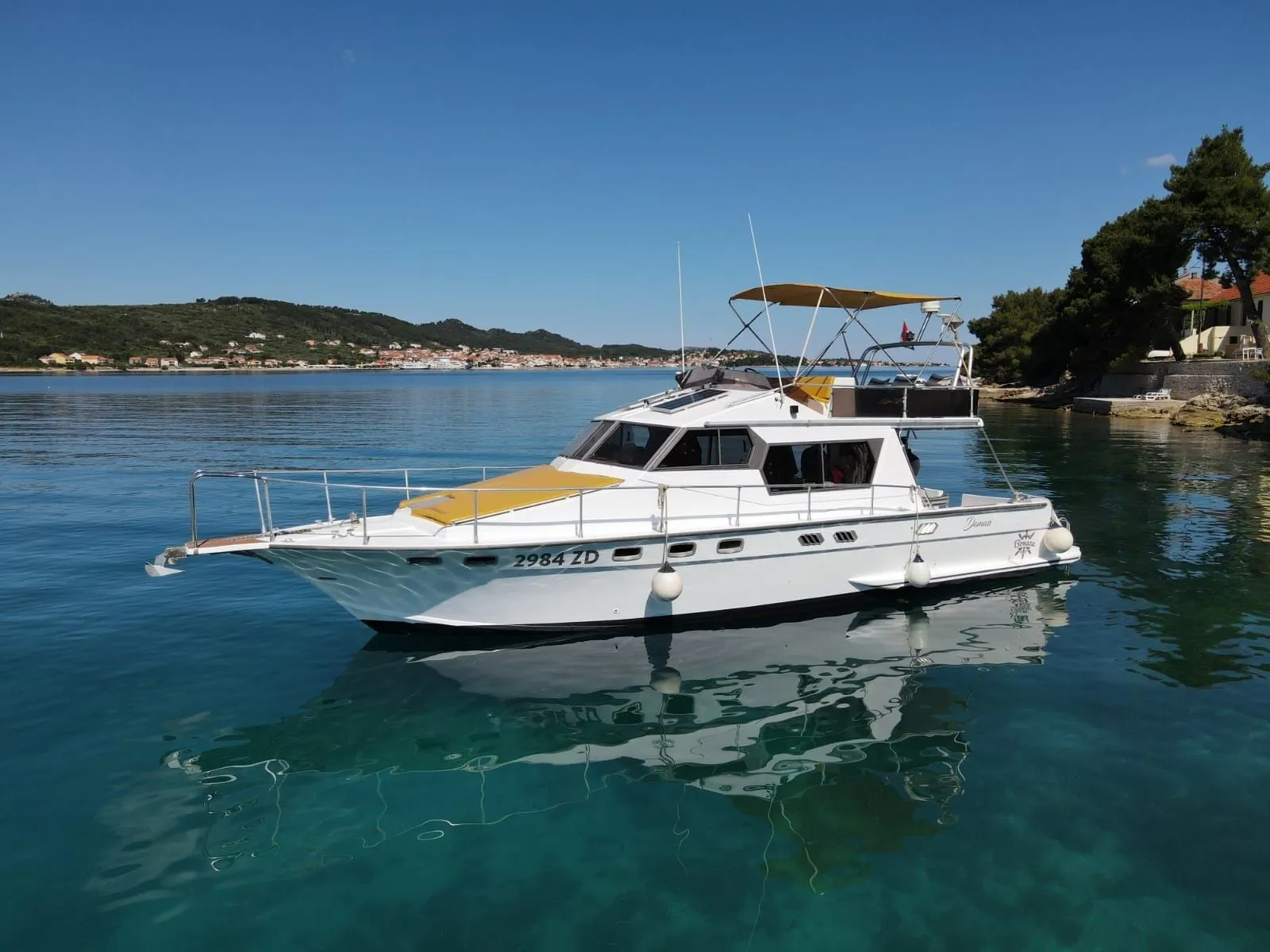 Boat - 12m Zadar Dellapasqua 11 DC Motor Yacht Hire