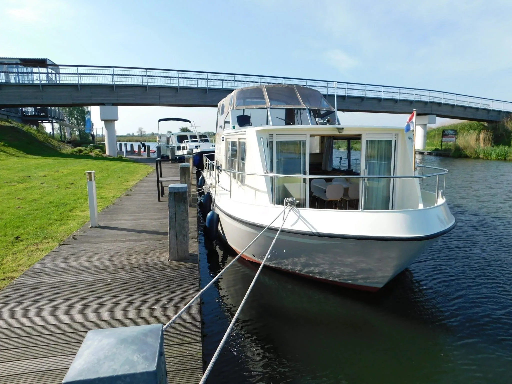Charter a 10.7m Boat in IJsselstein