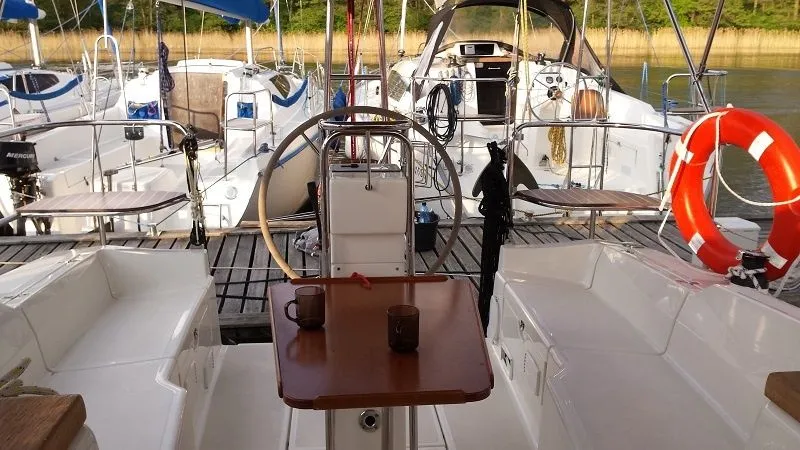 Delphia Charter Boat - 5