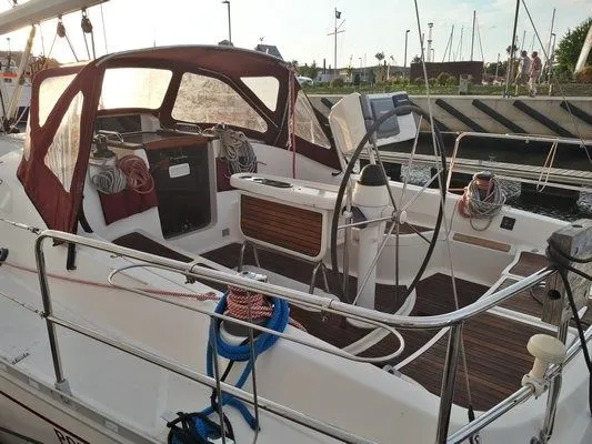 Charter a 11.95m Sailing Yacht in Kolobrzeg