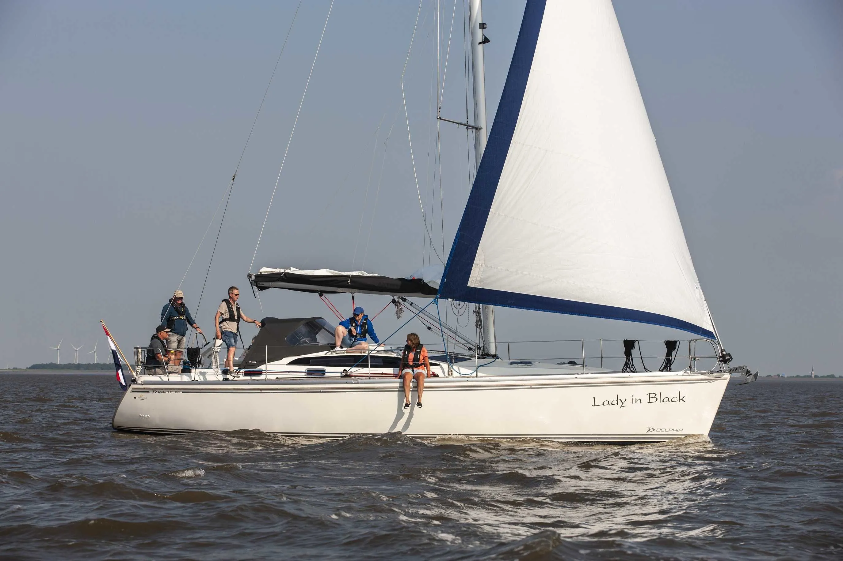 Charter a 12.35m Delphia 40.3 in Makkum