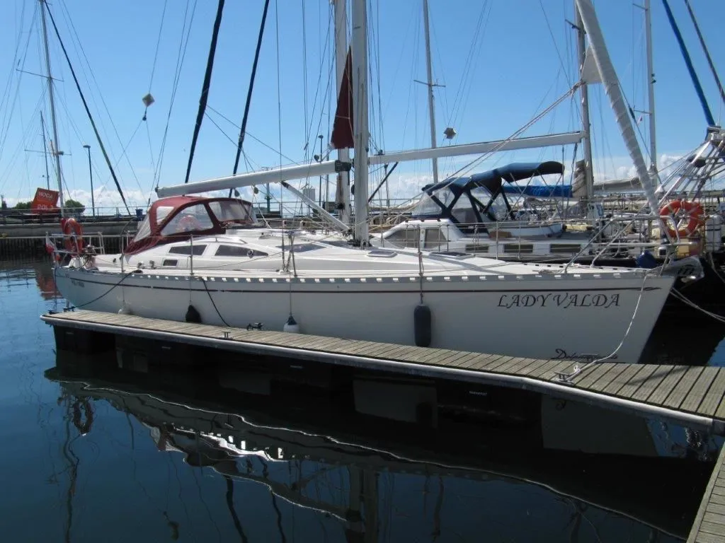 Lady Valda Charter Boat