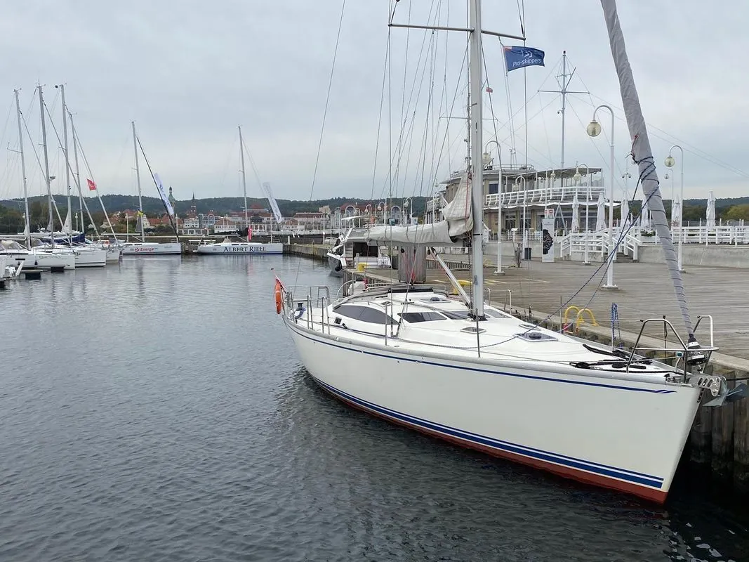 Rent a 12.35m Sailing Yacht Delphia 40.3 in Gdańsk