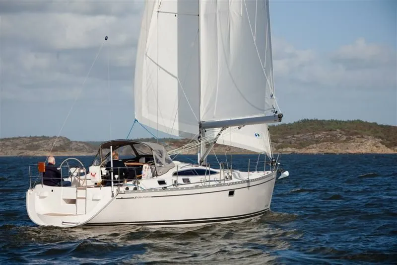 12.35m Makkum Delphia 40.3 Sailing Yacht Hire
