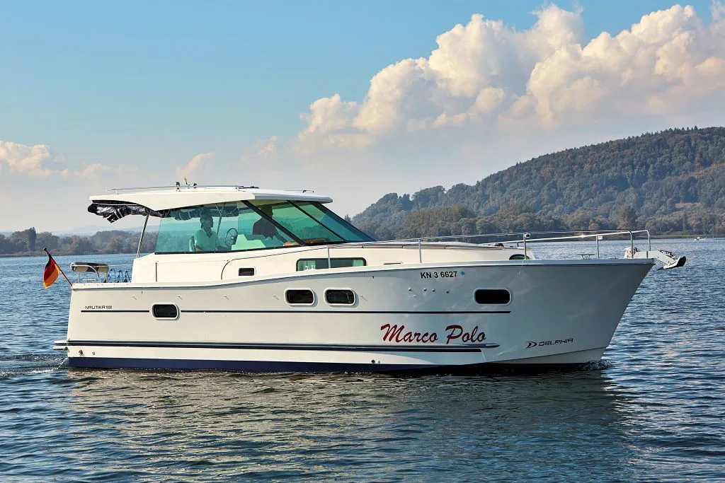 Bodman-Ludwigshafen 10.5m Kiralık Motoryat Delphia Escape 1050
