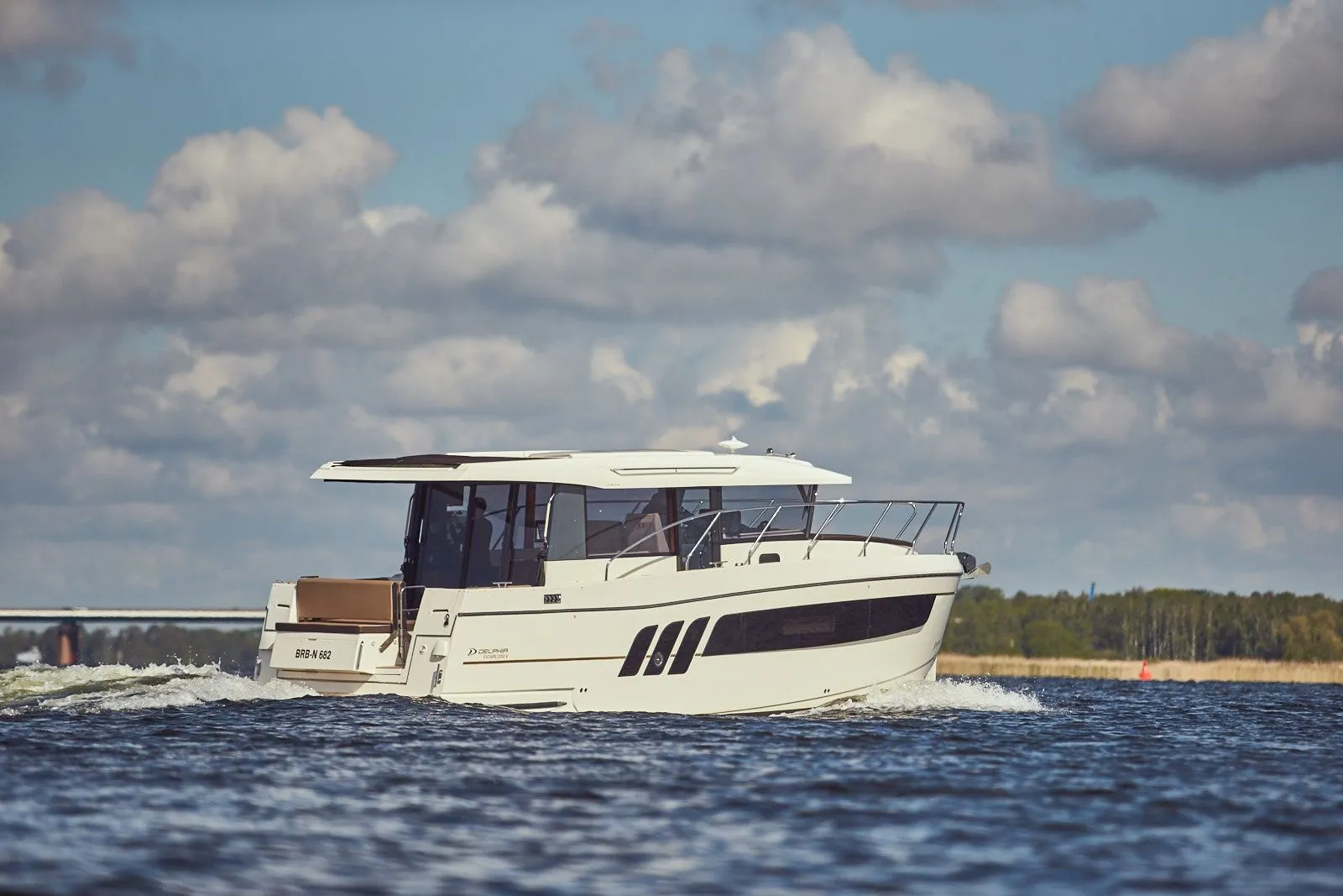 Charter a 11.5m Boat in Makkum