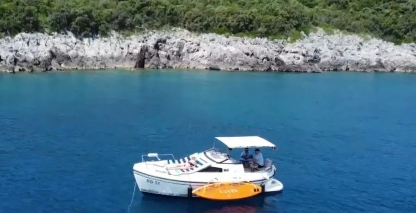 Charter a 8.05m Boat in Budva