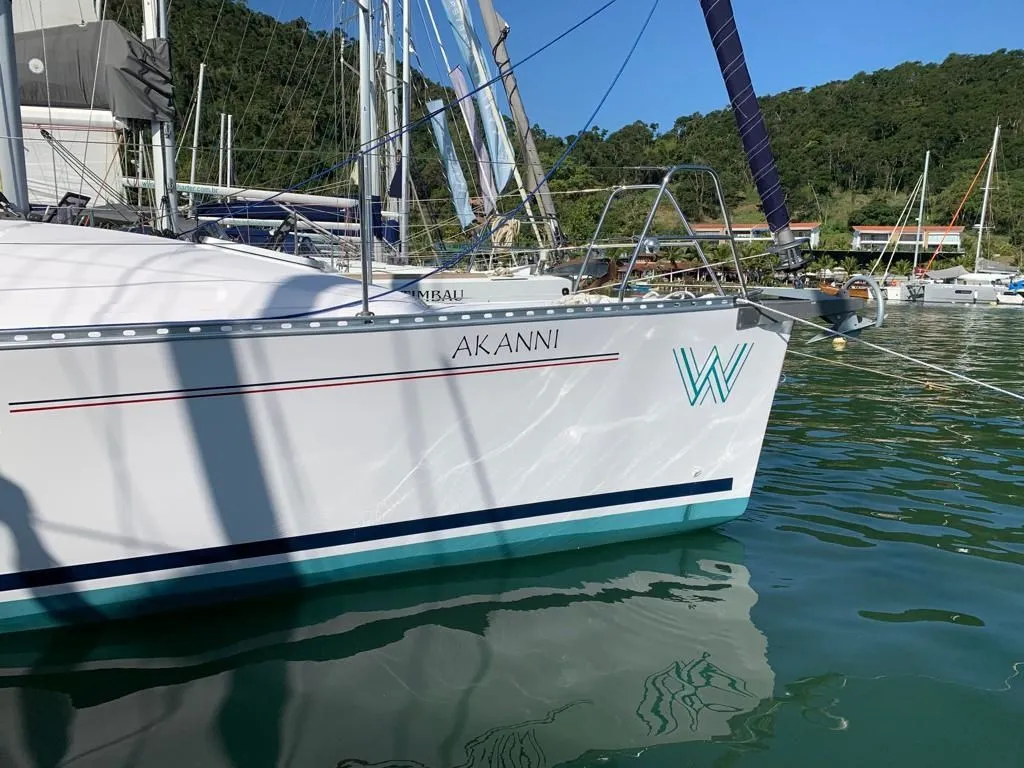 Akanni Charter Boat