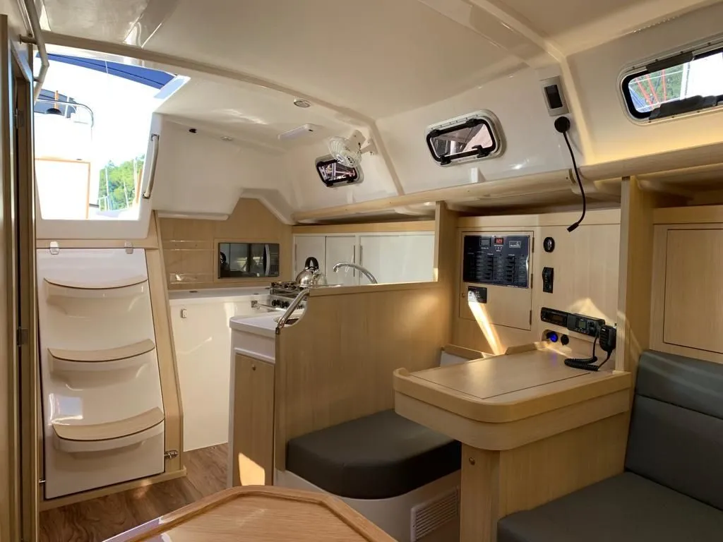 Akanni Charter Boat