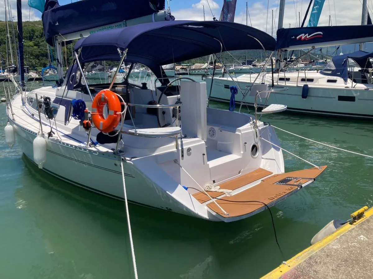Damis Jolie Charter Boat
