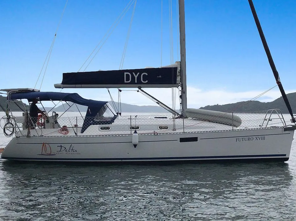 Explore Bracui on a 11m 2 Cabin Sailing Yacht Rental