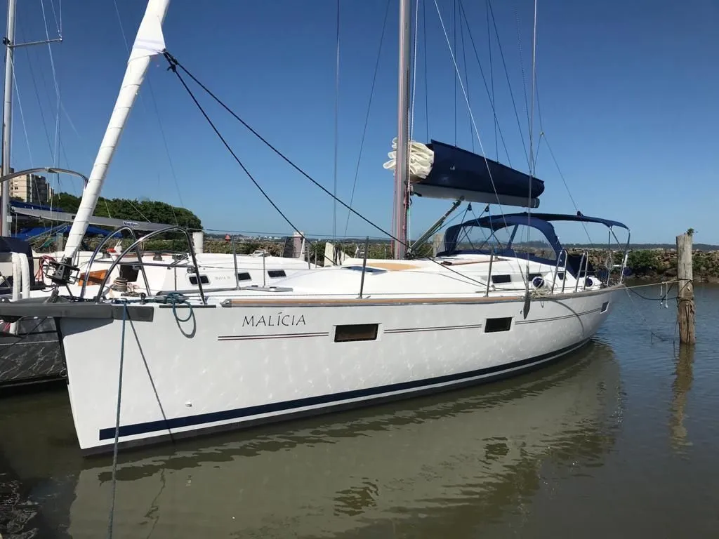Rent a 12.6m Sailing Yacht Delta 41 in Paraty
