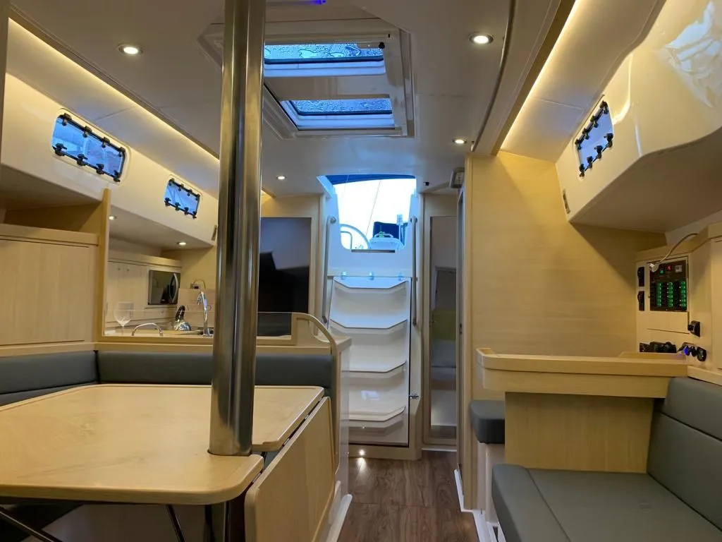 Explore Paraty on a 12.5m Rental Sailing Yacht Delta 41