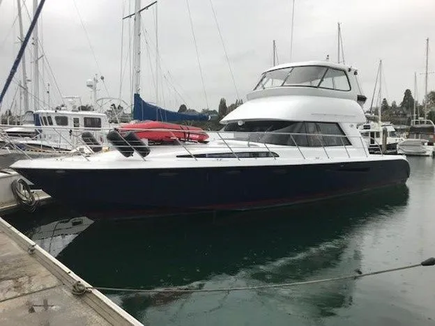 Charter a 15.84m 3 Cabin Motor Yacht in Nanaimo