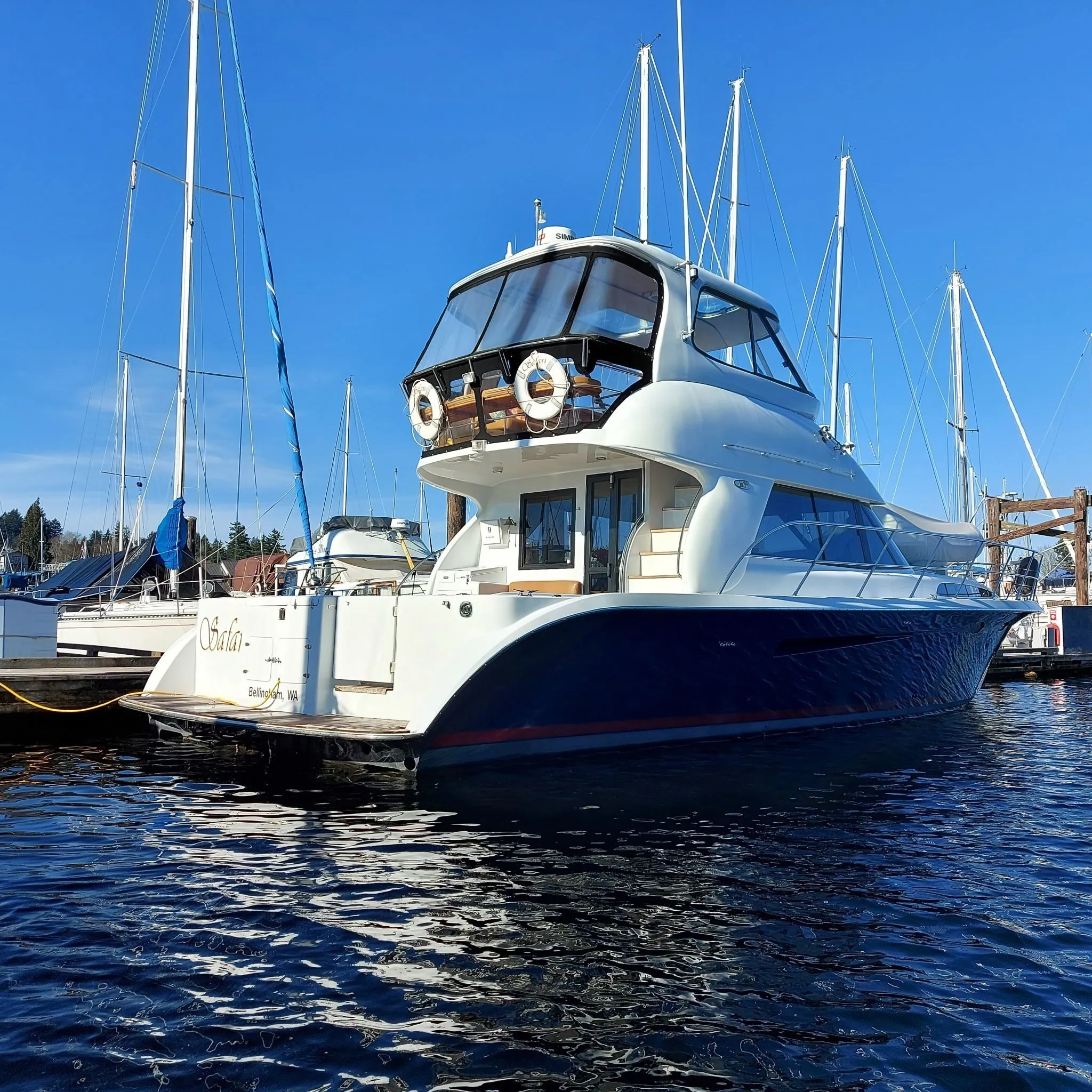 Charter a 15.84m 3 Cabin Motor Yacht in Nanaimo