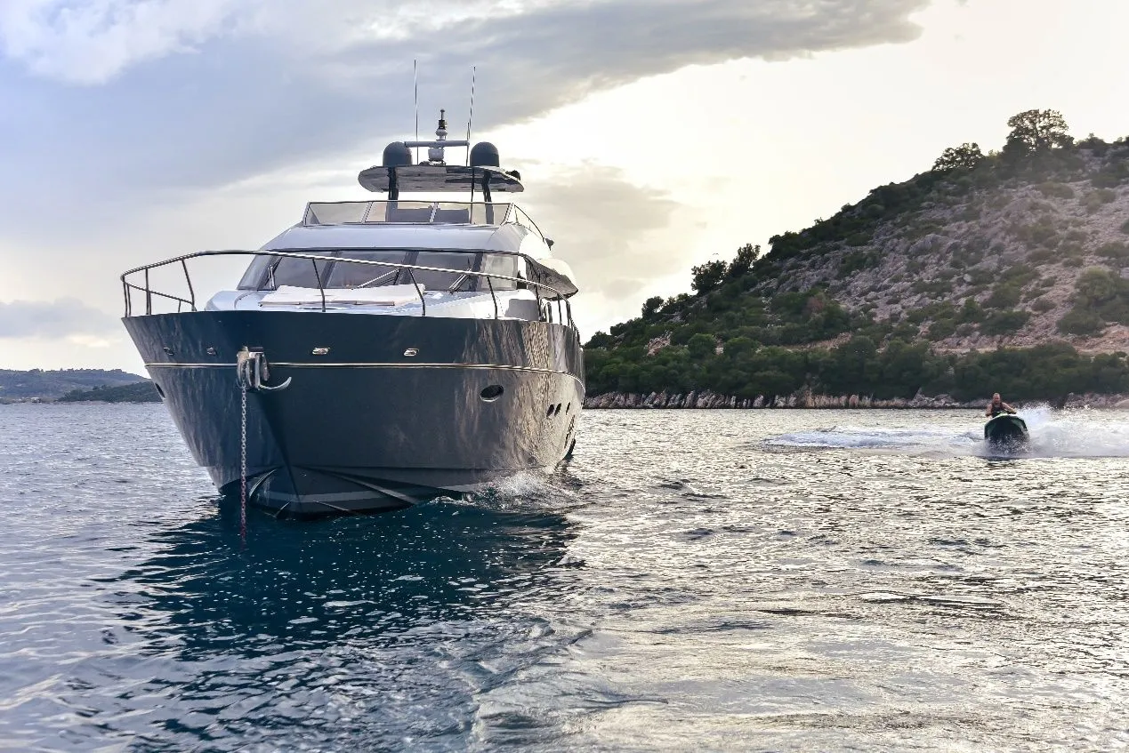 25m Lefkada 4 Cabin Motor Yacht Hire