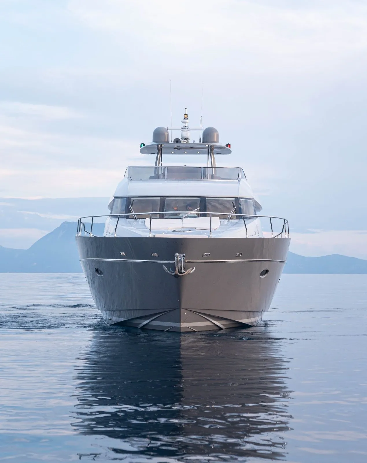 Stela 117 Charter Boat