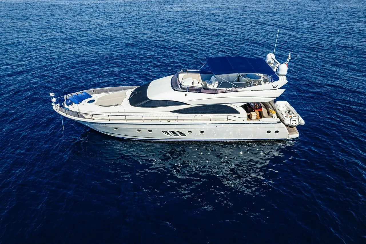 Discovery Charter Boat