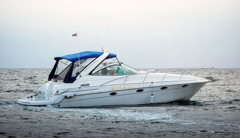 Boot - Rent a 9.85m Doral 265 Motor Yacht in Sochi