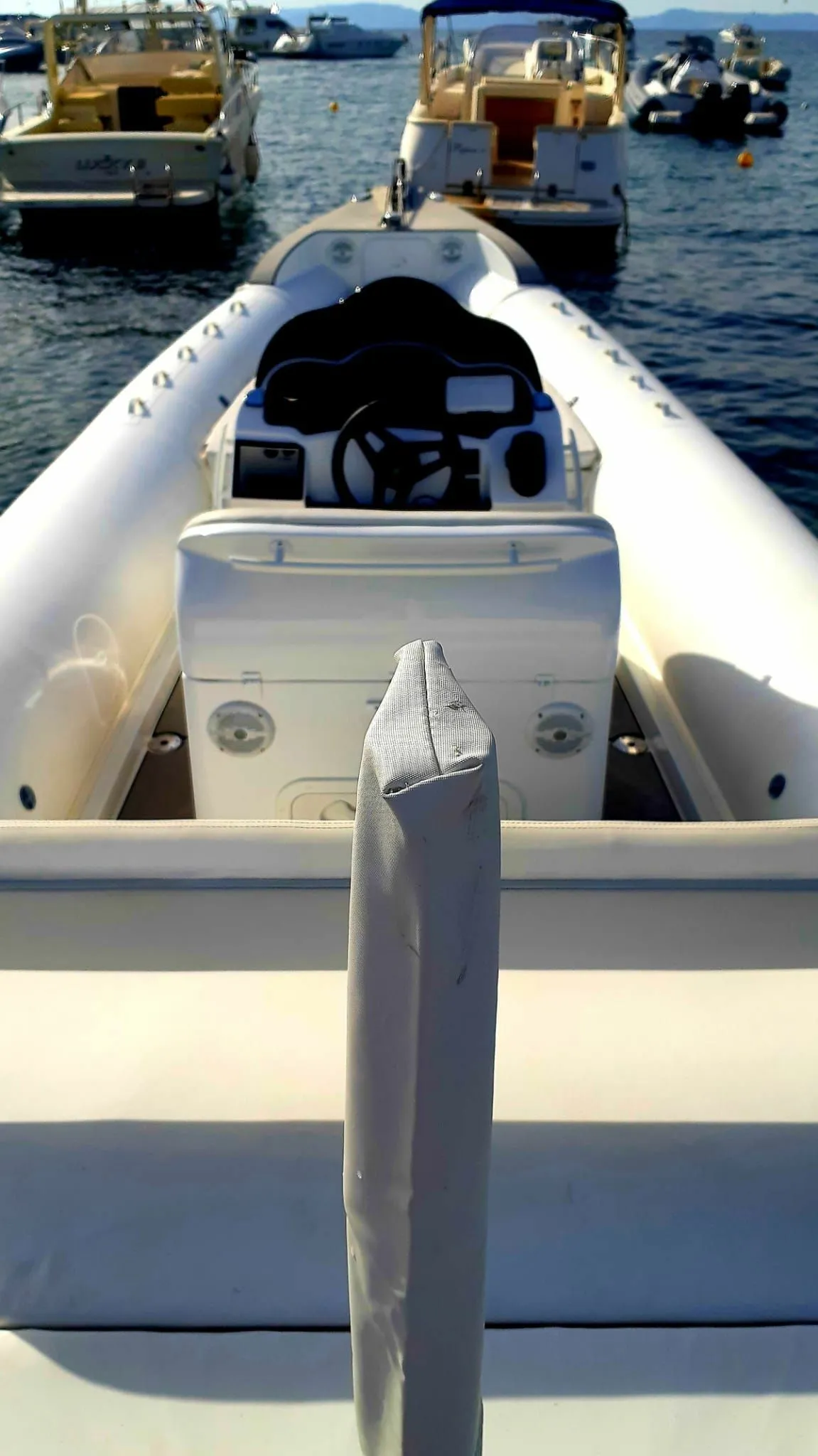 9m Naples Doviboat One Way 100 Motor Boat Hire