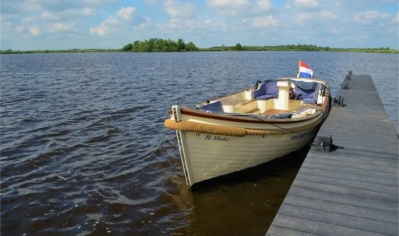 Charter a 7.5m Drachtster Sloep 750 Motor Boat in Woudsend