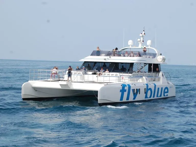 Fly Tres Charter Boat