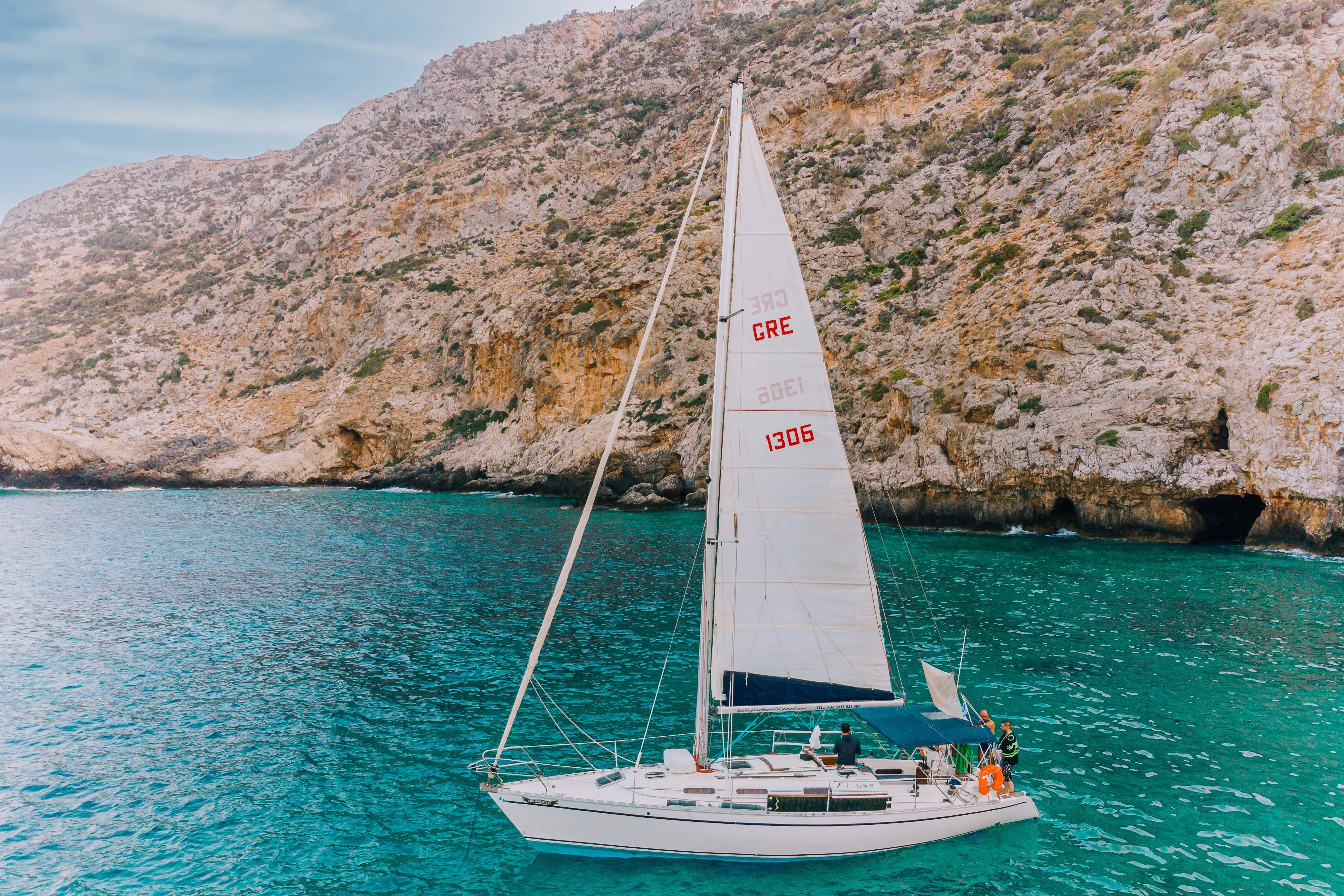 11.82m Chania Dromor Apollo 12 Hire