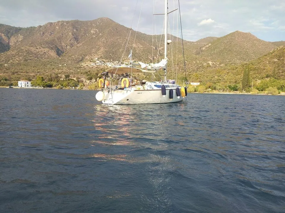 Charter a 12m Sailing Yacht in Piraeus