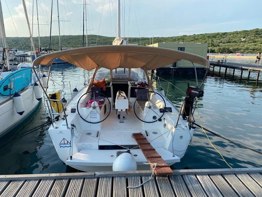 Apolonia Charter Boat - 4