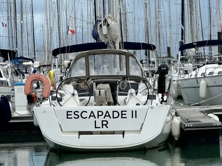 Rent a 9.67m Dufour 310 in La Rochelle
