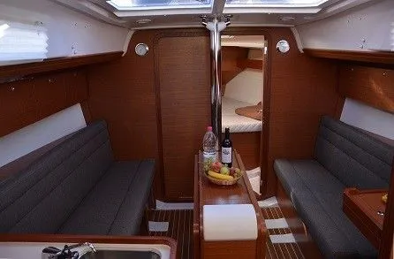 Чартер Erato - 5