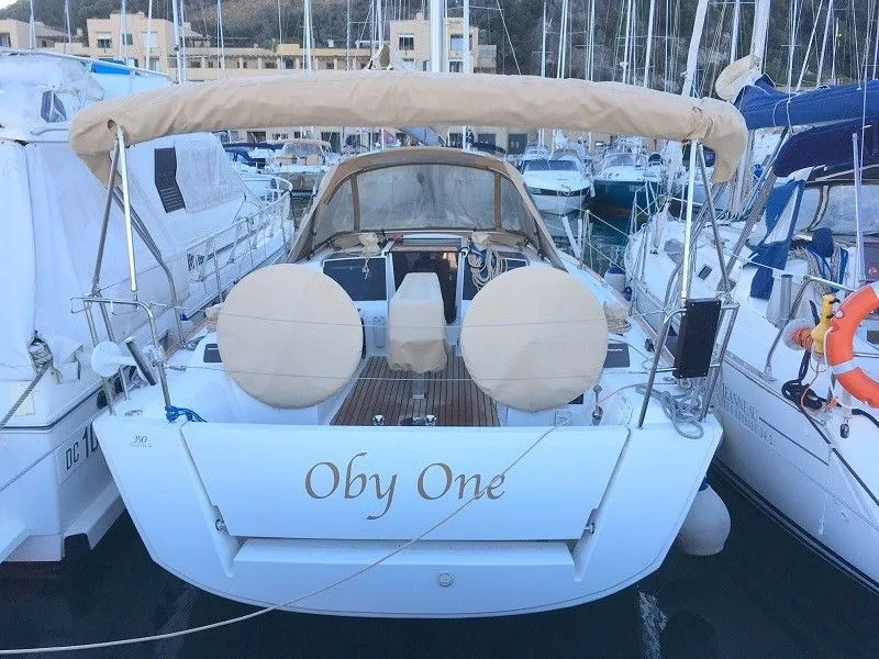 Oby One Charter Boat