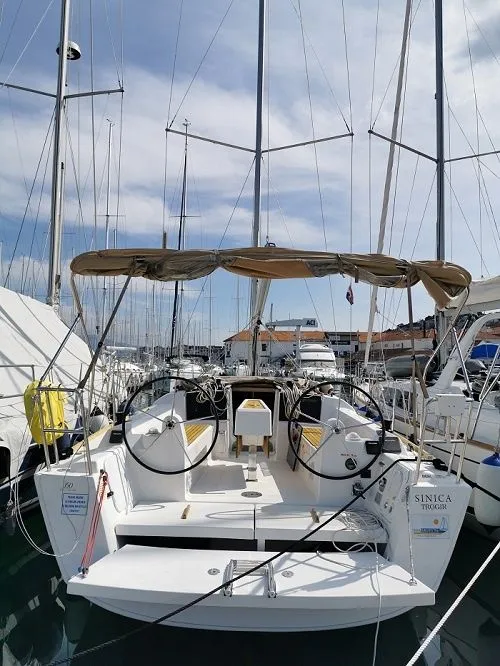 Explore Trogir on a 10.28m Rental Sailing Yacht Dufour 350
