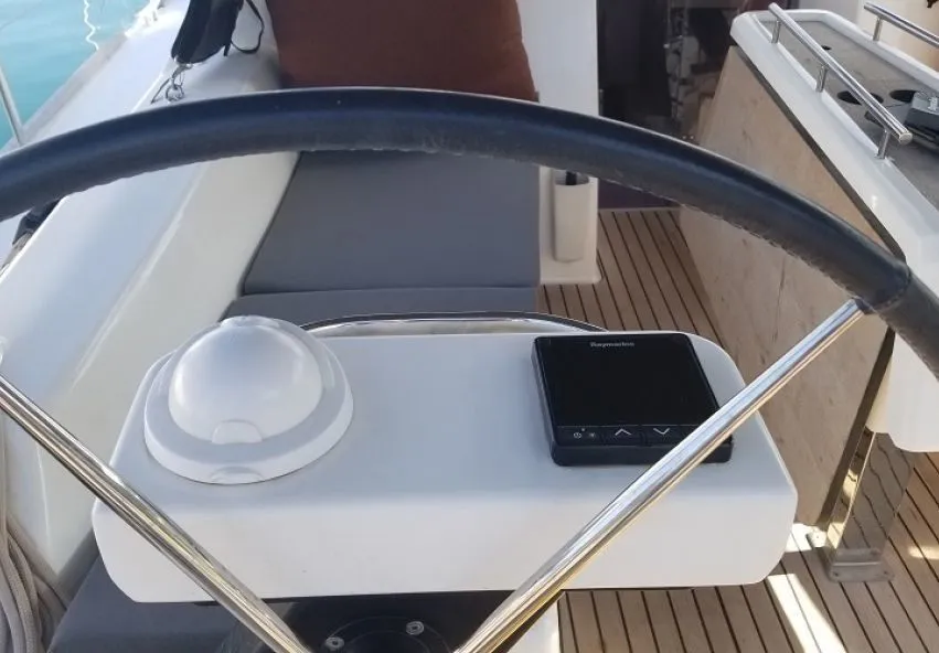 Чартер Ares - 5