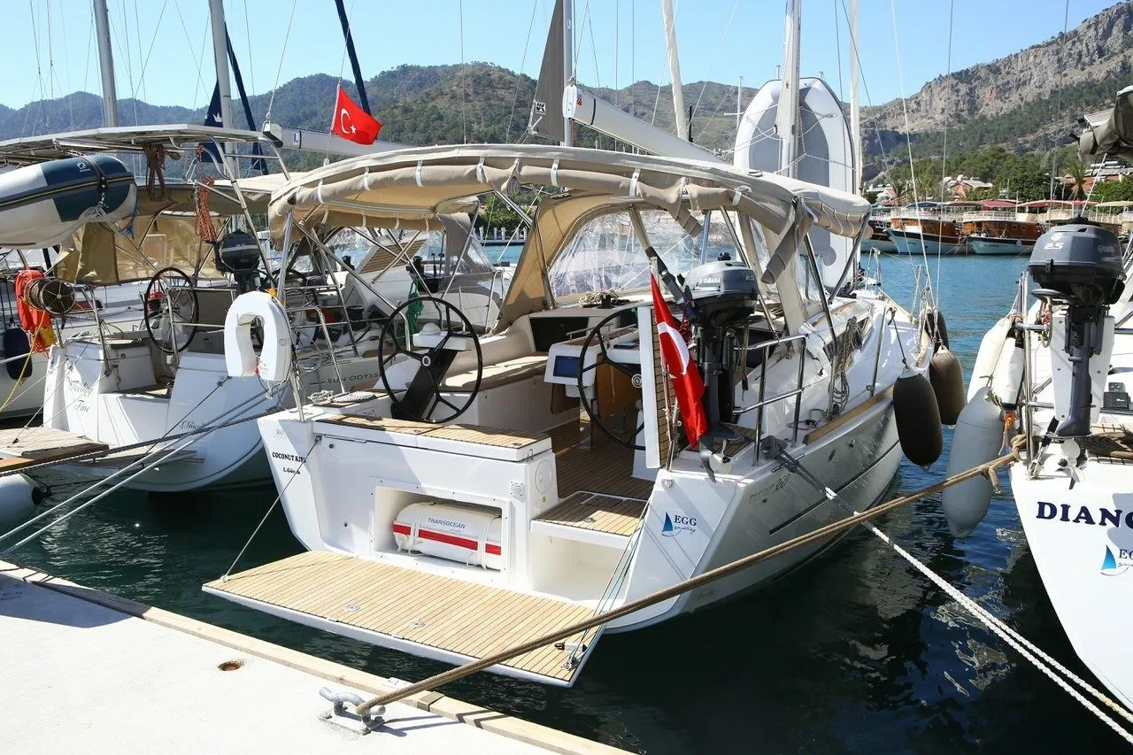 Coconut Kiss Mietboot - 2