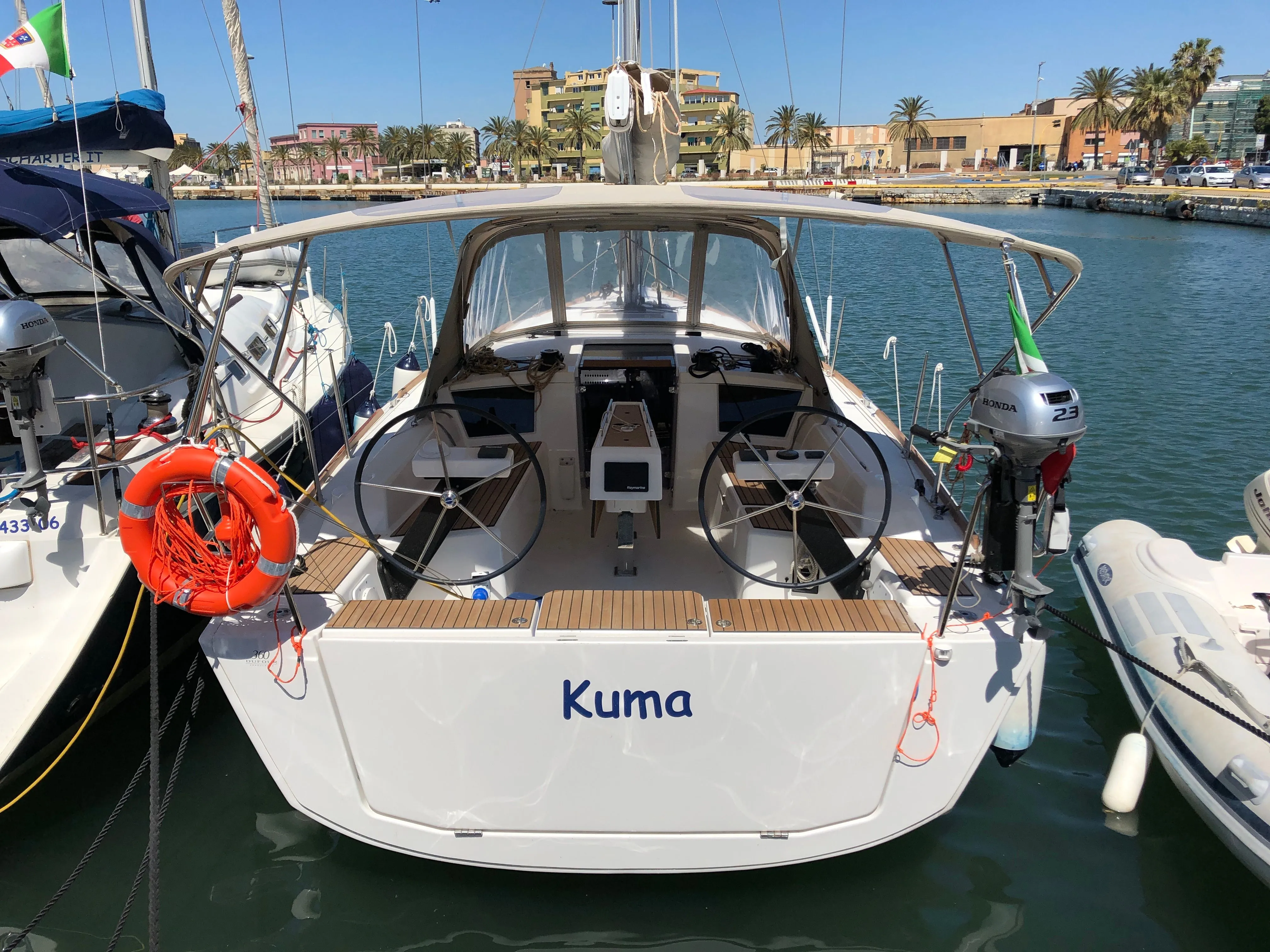 10.73m Cagliari Boat Hire
