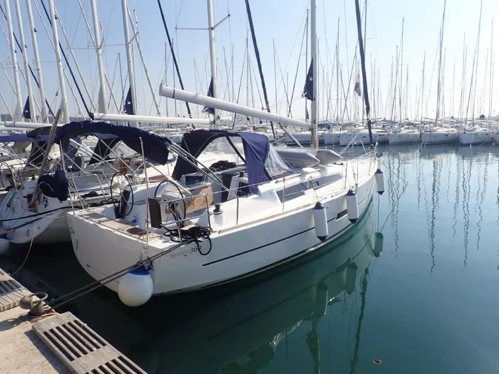 Lily Charterboot - 3