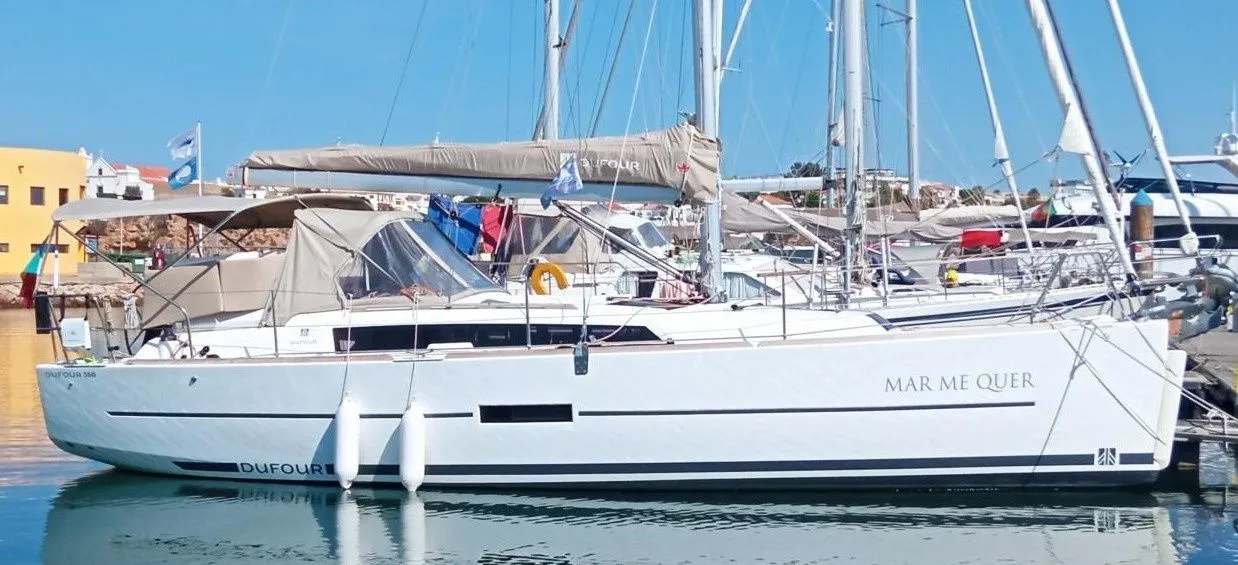 Rent a 9.99m Dufour 360 Sailing Yacht in Portimão
