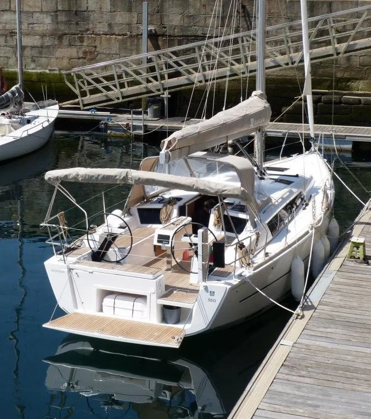 Mar me Quer Charter Boat