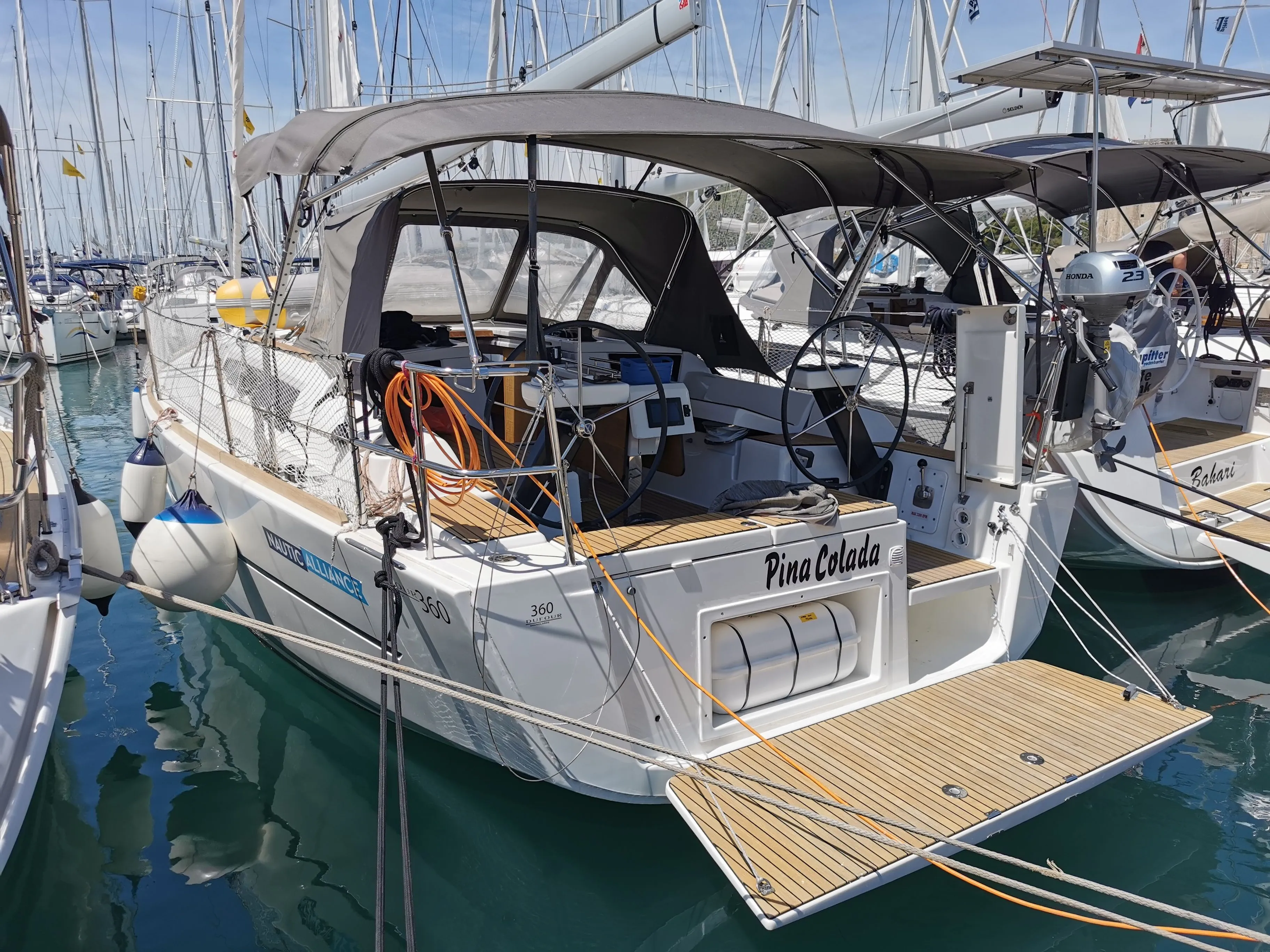 Pina Colada Charterboot - 3