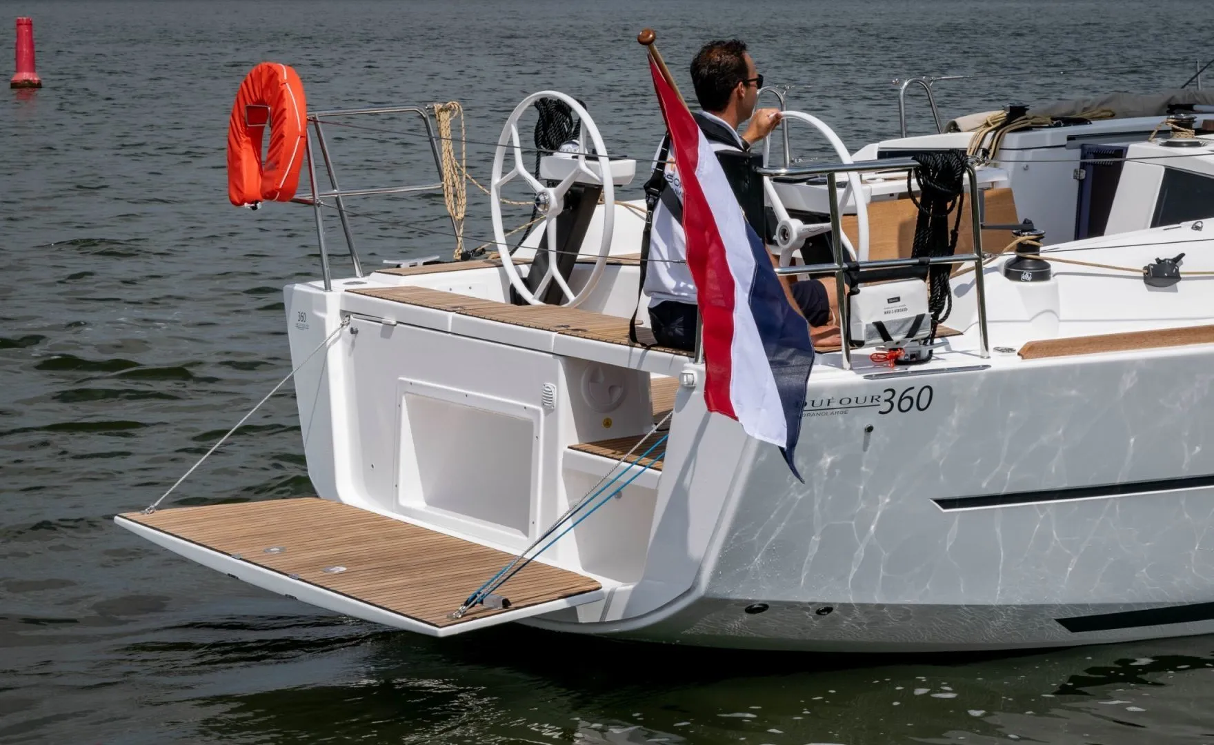 Cirse Charter Boat