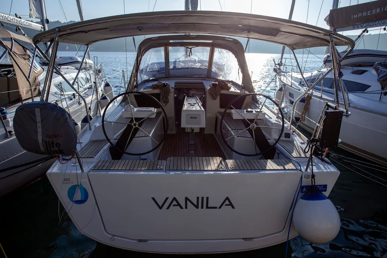 Rent a 10.28m Boat in Mali Losinj