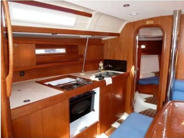Rent a 10.81m Sailing Yacht in Yerseke
