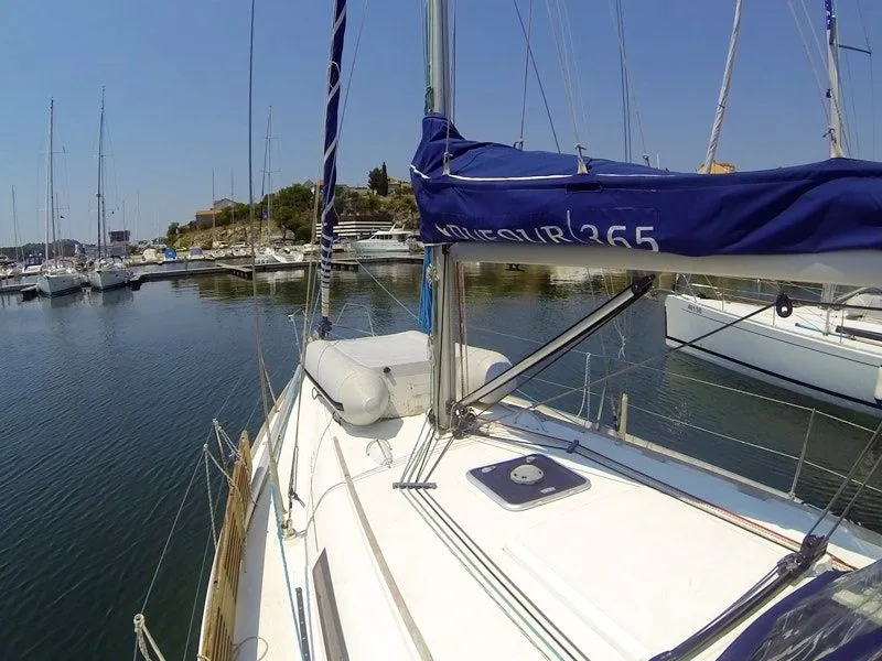 Charter a 10.81m 3 Cabin Sailing Yacht in Yerseke