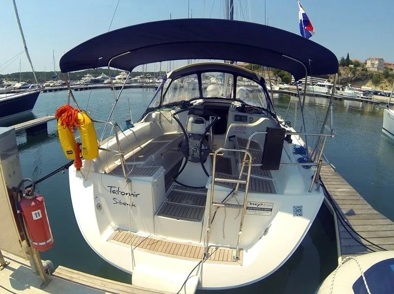 Tatomir Charter Boat