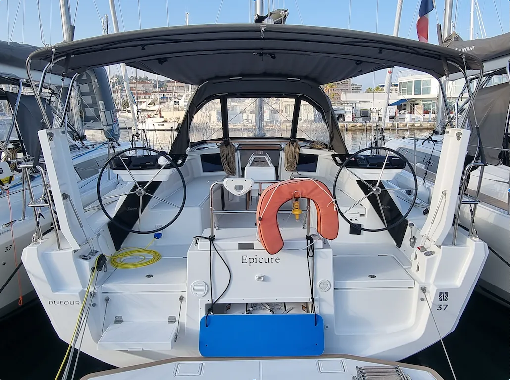 Charter a 10.77m Dufour 37 Sailing Yacht in Golfe-Juan