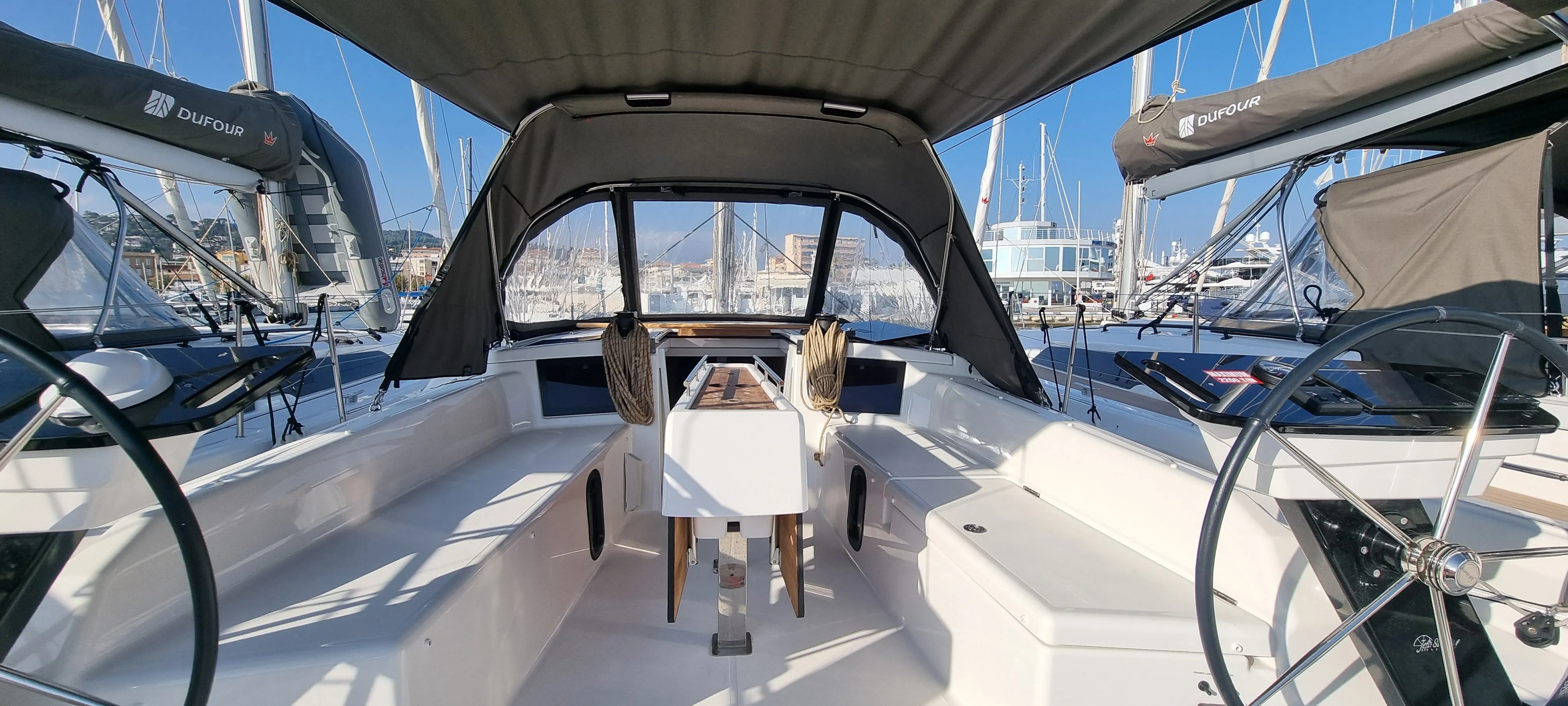 Charter a 10.77m Dufour 37 Sailing Yacht in Golfe-Juan