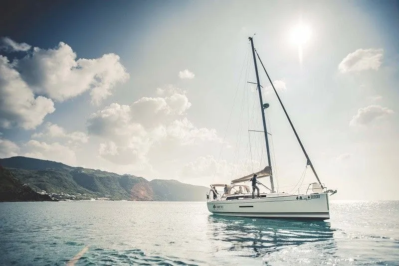 Charter a 11.19m Boat in São Miguel