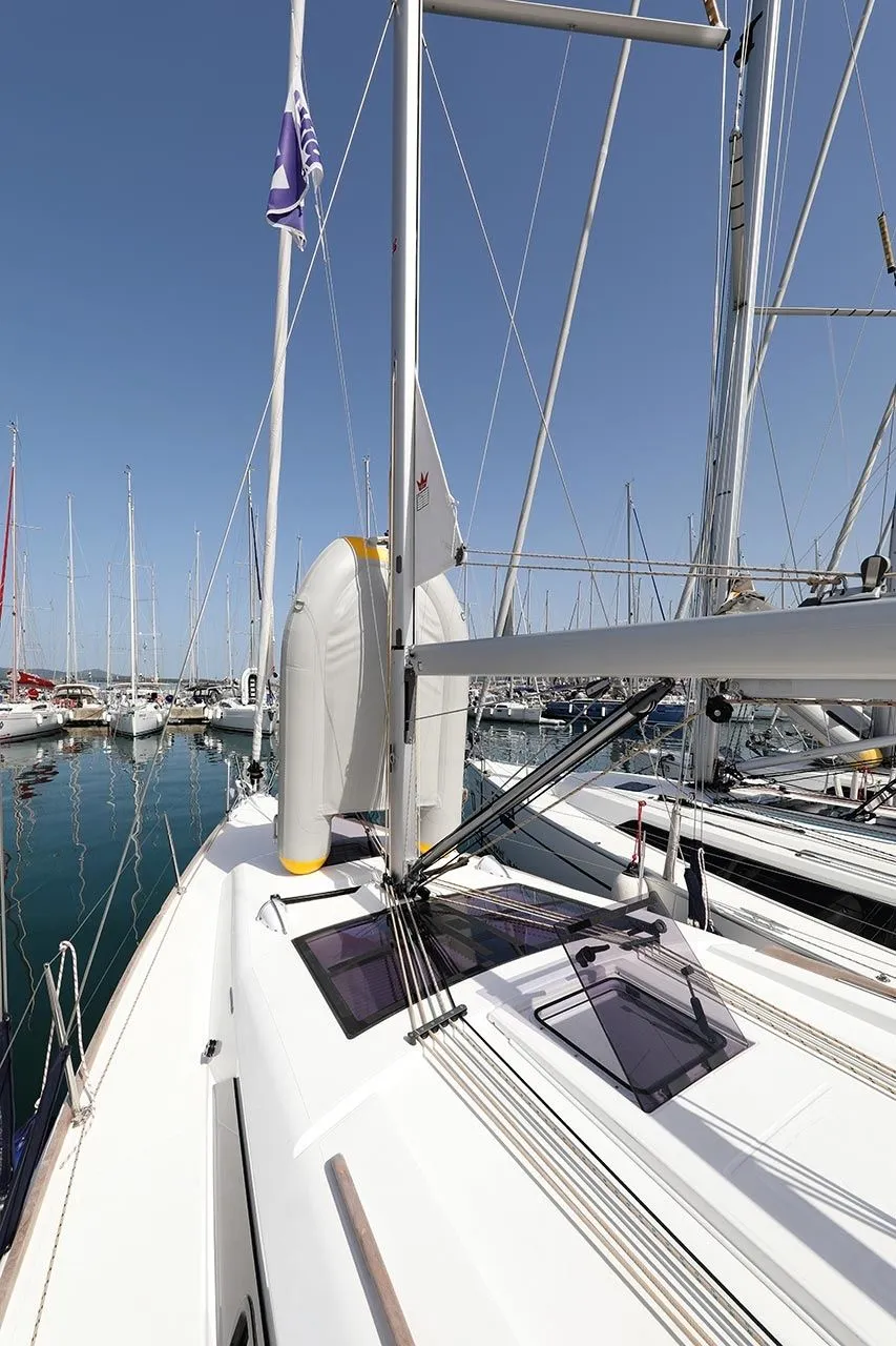 Elyra Charterboot - 5