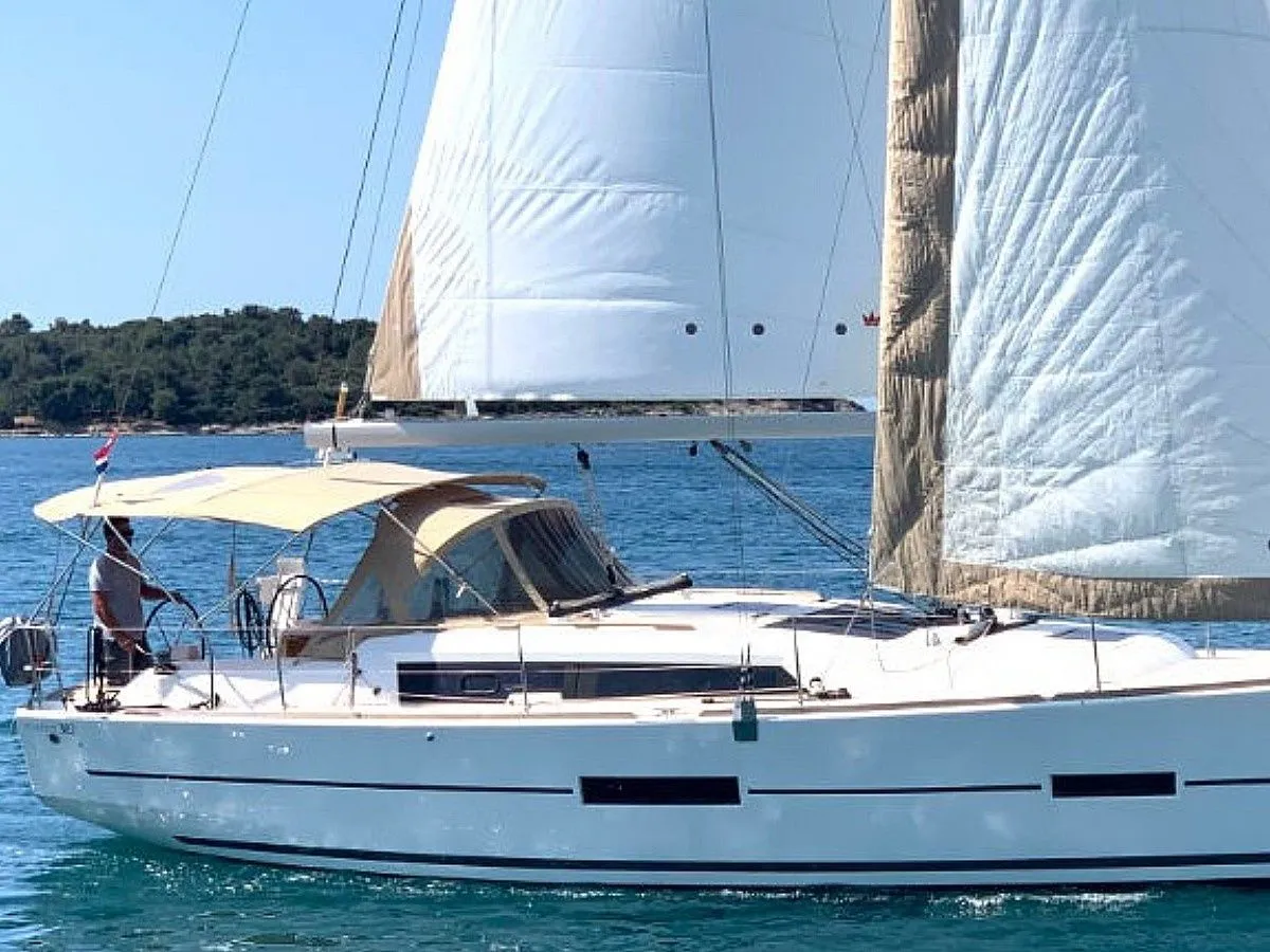 Gala Charter Boat